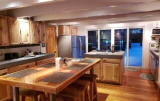 Tahoe Ski Cabin dining & kitchen area