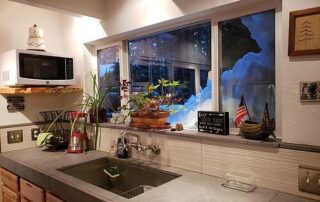 Tahoe Ski Cabin dining & kitchen area